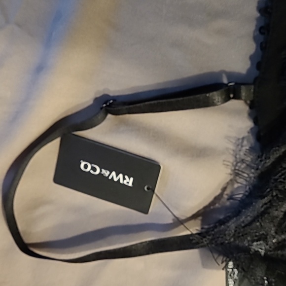 *2/$30 summer clearout* NWT s.S RW & Co black sequins tank top - Picture 7 of 7